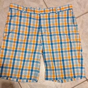 Mens Slazenger Golf Shorts Size 38.  Like New